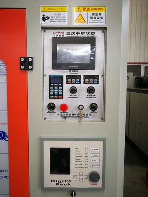 300 control del PLC de PCS/HR 5000ml PE Jerry Can Blow Molding Machine