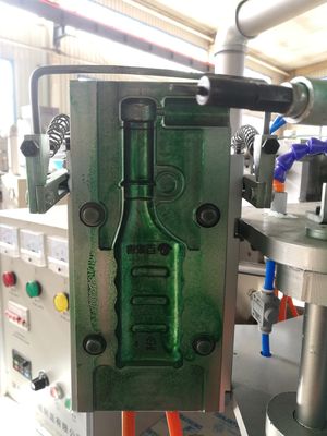Moldeado semi automático de la botella de cerveza del molde de la botella de vidrio 150mL