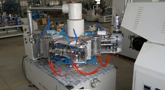 El PVC 4/6/8 moldea rotatorio automático de la botella de la máquina plástica del moldeo por insuflación de aire comprimido